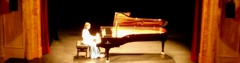 Claire Foison pianist